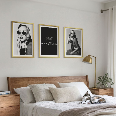 Zidna galerija Elegantni portreti žena koje nose naočale