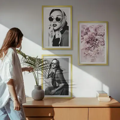 Elegantni portreti žena s cvijećem triptih u okviru