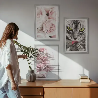 Mačka u ružičastom cvijeću set 3 slike u okviru