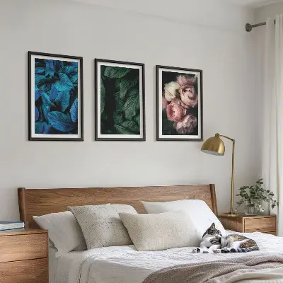 Zidna galerija lišće i cvijeće u različitim bojama