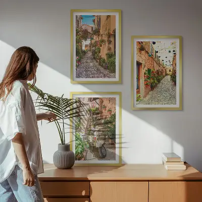 Set od 3 slike u okviru motivi ulica, cvijeća i talijanske atmosfere