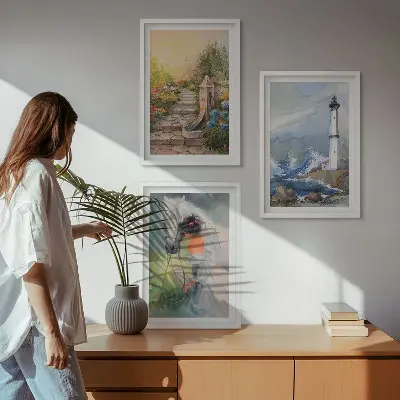 Zidna galerija djevojka s konjem i pejzaž sa svjetionikom
