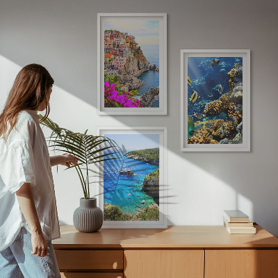 Set 3 slike u okviru Pogled na more, šarene kuće