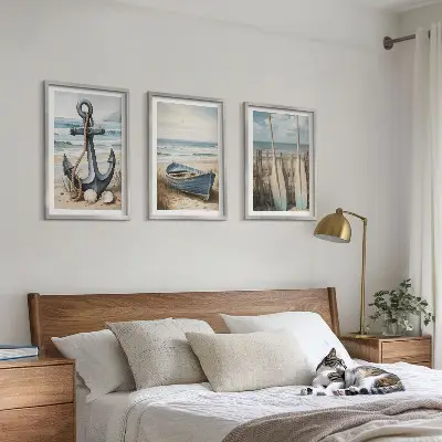 Zidna galerija s motivom brodskog sidra, vesla i plaže