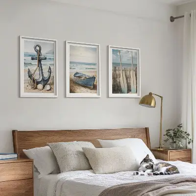 Zidna galerija s motivom brodskog sidra, vesla i plaže