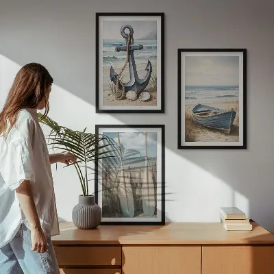 Zidna galerija s motivom brodskog sidra, vesla i plaže