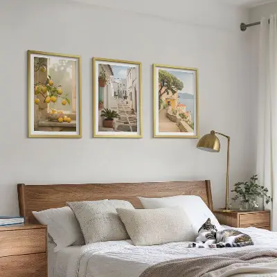 Pogled s prozora na stablo citrusa triptih u okviru