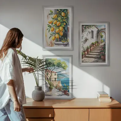 Zidna galerija limuni, cvijeće i pogled na more