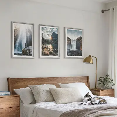Triptih Slapovi slika s motivom planinskog krajolika u okviru