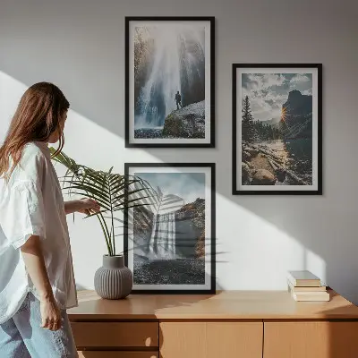 Triptih Slapovi slika s motivom planinskog krajolika u okviru