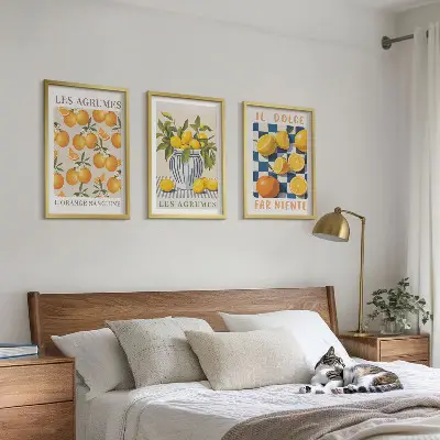 Triptih s motivom citrusa u retro žutom okviru