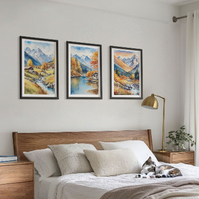 Set 3 slike u okviru Kuće na rijeci u jesenskim planinama