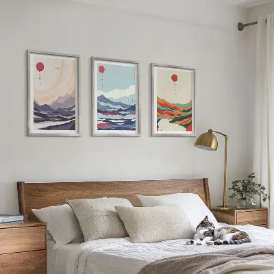 Japanske planinske apstrakcije triptih u okviru