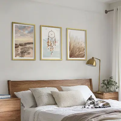 Set od 3 slike u okviru motiv trave i hvatača snova s motivom mora oblaka