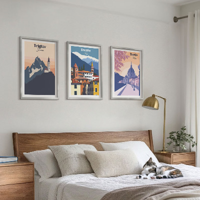 Triptih u okviru Retro ilustracije planinske arhitekture