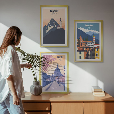 Triptih u okviru Retro ilustracije planinske arhitekture