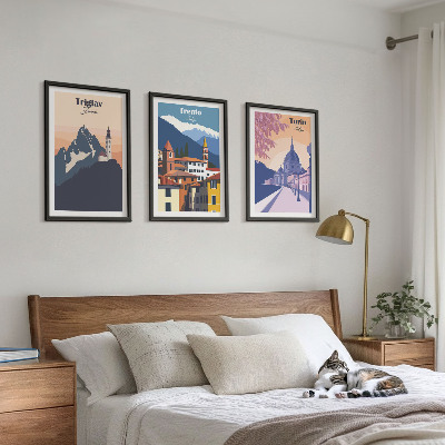 Triptih u okviru Retro ilustracije planinske arhitekture