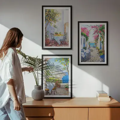 Zidna galerija šarmantne ulice, biljke i more