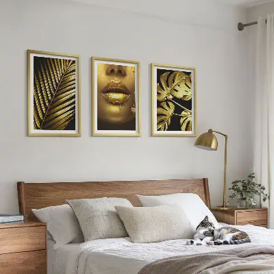 Zidna galerija motiv ženskih usta s lišćem monstere i palme