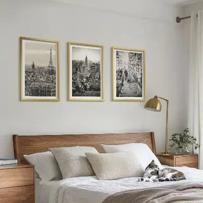 Set od 3 slike u okviru pogled na Pariz, New York i stepenice