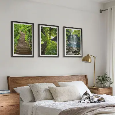Set od 3 slike šumska staza s vodopadom i vegetacijom