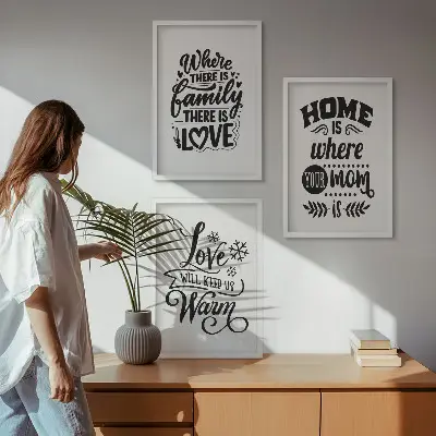 Zidna galerija s motivima obitelji, ljubavi, doma i topline