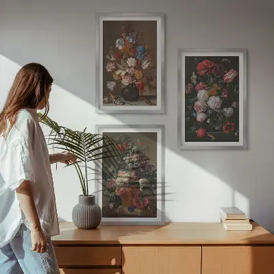 Zidna galerija kompozicije cvijeća u vazama