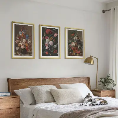 Zidna galerija kompozicije cvijeća u vazama