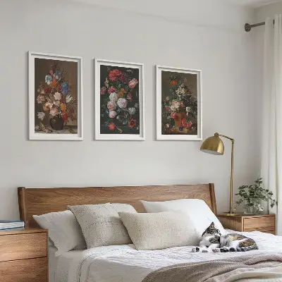 Zidna galerija kompozicije cvijeća u vazama