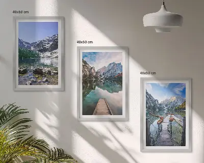 Zidna galerija planine, jezera i drveni molovi