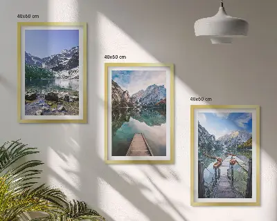 Zidna galerija planine, jezera i drveni molovi