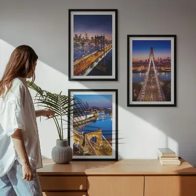 Zidna galerija gradovi s pogledom na mostove i rijeke noću