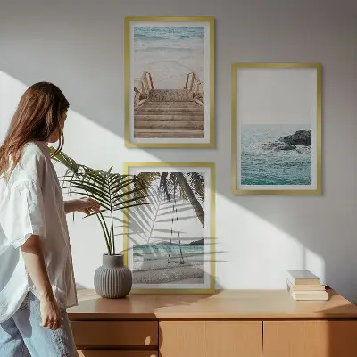 Set od 3 slike u okviru morska ljuljačka na plaži