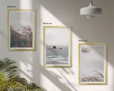 Zidna galerija planine, oblaci, more i pijesak
