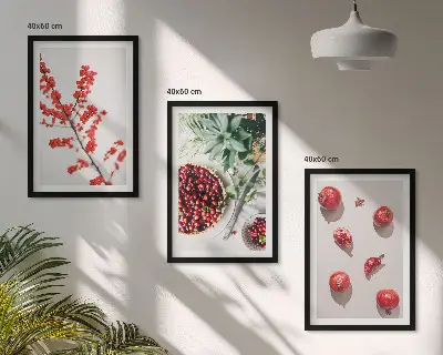 Zidna galerija minimalizam s motivom crvenih plodova biljaka