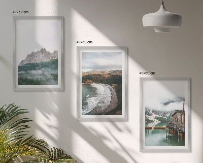 Set 3 slike u okviru Drvena kuća na planinskim plažama