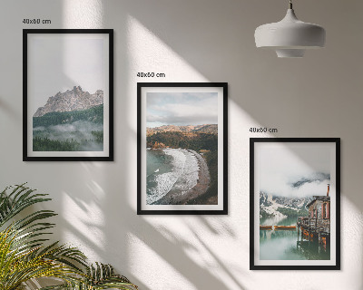 Set 3 slike u okviru Drvena kuća na planinskim plažama