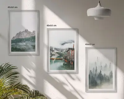 Set od 3 slike u okviru planine, jezero, vikendica i magla
