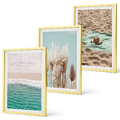 Set 3 slike u okviru Šešir od trave s valovima na plaži