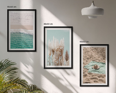 Set 3 slike u okviru Šešir od trave s valovima na plaži