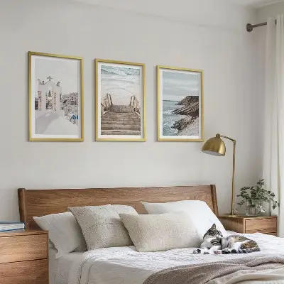 Morska arhitektura Santorinija triptih u okviru