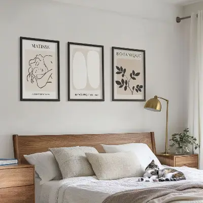 Zidna galerija elegantne botaničke slike u stilu Matissea