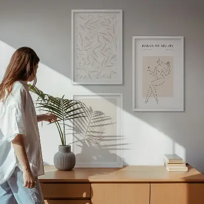 Zidna galerija minimalistički botanički motivi