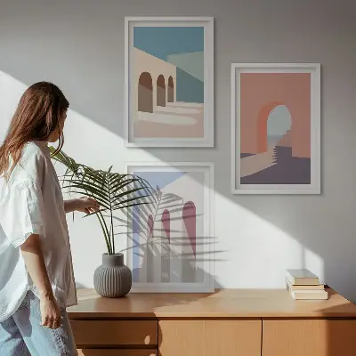 Pastelna arhitektonska grafika triptih u okviru