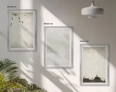 Zidna galerija dekoracije s motivima ptica i kamenja izvedene potezima kistom