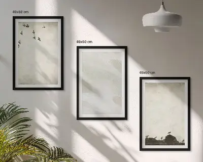Zidna galerija dekoracije s motivima ptica i kamenja izvedene potezima kistom