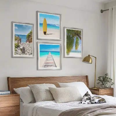 Set od 4 slike u okviru pogled na odmor na plaži s palmama