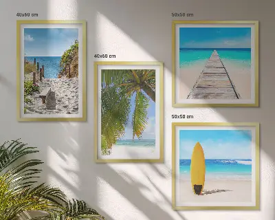 Set od 4 slike u okviru pogled na odmor na plaži s palmama