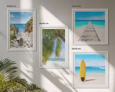 Set od 4 slike u okviru pogled na odmor na plaži s palmama