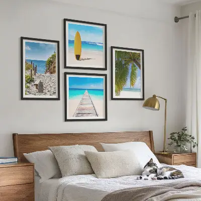 Set od 4 slike u okviru pogled na odmor na plaži s palmama